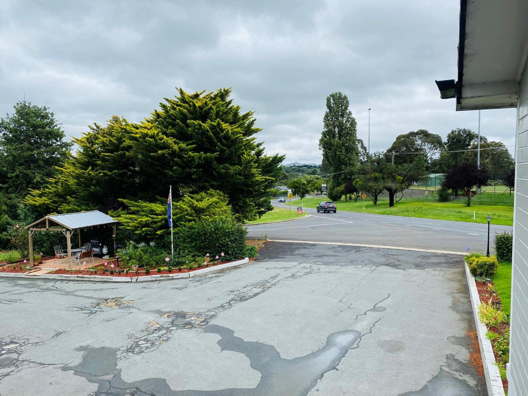 Colonial Lodge Motor Inn Yass Eksteriør billede